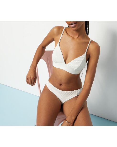 Prims weißer BH ohne dreieckigen Bügel und ohne Schale