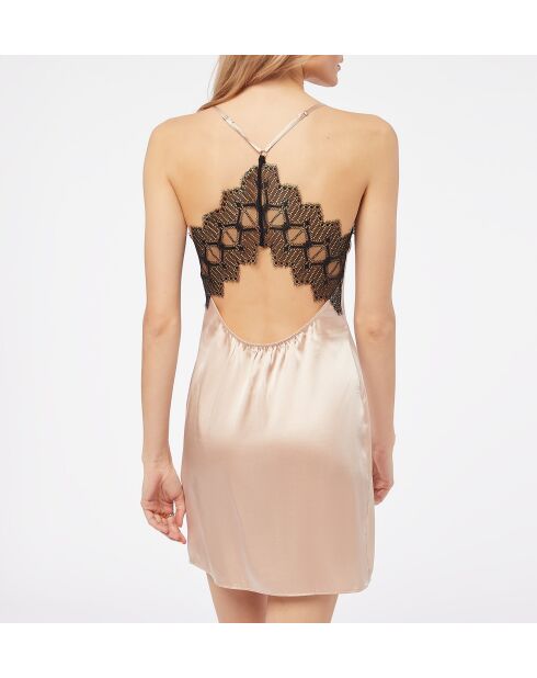 Narcisse puderrosa Nachthemd