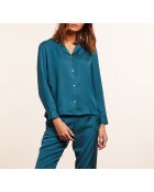 Beky shirt gedrukt op een groene achtergrond