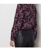 Ophelia blouse met print en paarse achtergrond