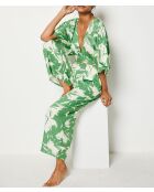 Jubika-Hose gedruckt auf grünem Hintergrund