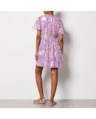 Uria-Kleid gedruckt auf lila Hintergrund