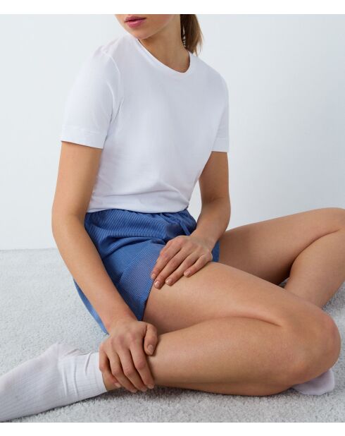 Blaue Shorts von Isak