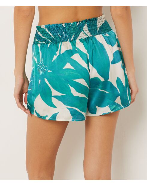 Luina Shorts gedruckt auf weißem Hintergrund