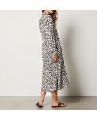 Eby jurk gedrukt op zwarte achtergrond