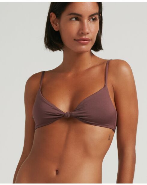 Top de bikini con lazo de chocolate