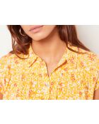 Timeo-shirt gedrukt op een gele achtergrond