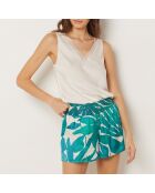 Luina Shorts gedruckt auf weißem Hintergrund