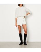 Ecrufarbene Shorts Justine