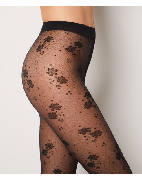 Glam panty's gedrukt op een zwarte achtergrond