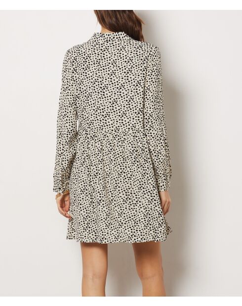 Jurk van Reglissi gedrukt op een ecru achtergrond