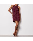 Vestido Bello estampado sobre fondo morado