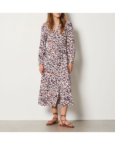 Eby jurk gedrukt op witte achtergrond