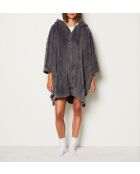 Grijze poncho Mariany