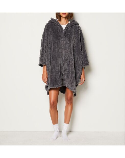 Poncho gris Mariany