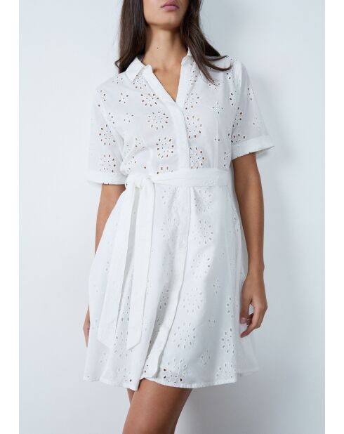 Carla weißes besticktes Kleid