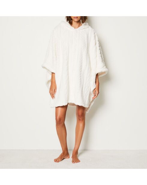 Ecru poncho Mariany
