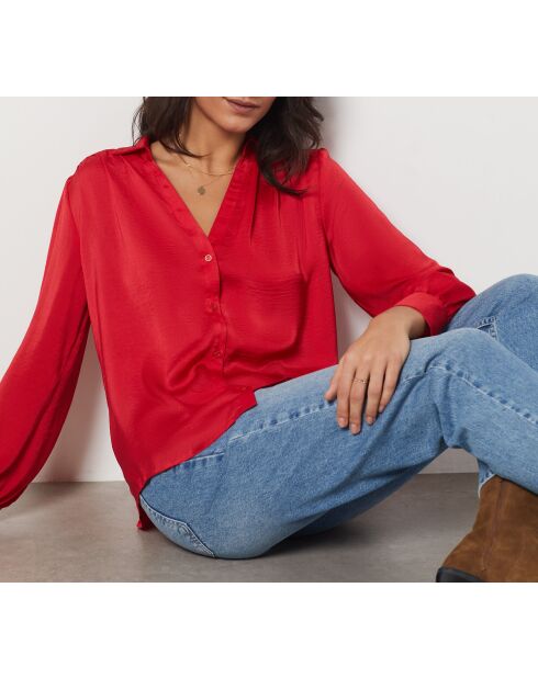 Een polya rood overhemd