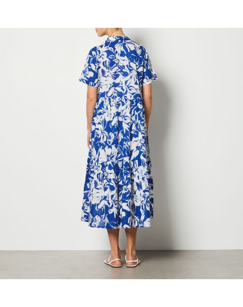 Ebbo-jurk gedrukt op witte achtergrond