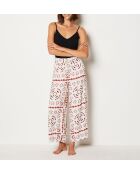 Surie-Hose gedruckt auf weißem Hintergrund