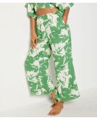 Jubika-Hose gedruckt auf grünem Hintergrund