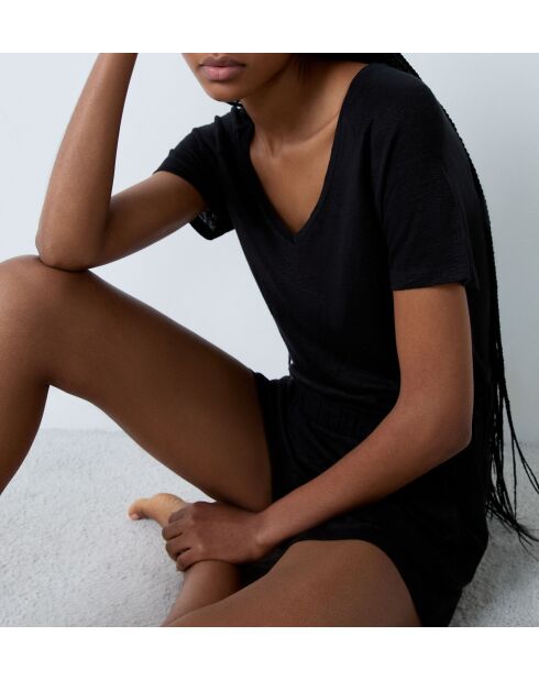 Josie schwarzes T-Shirt