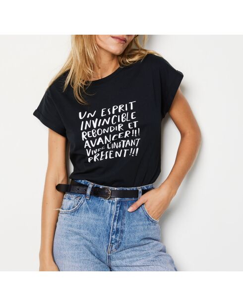 Invincible F zwart t-shirt