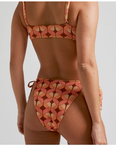 Sundance stropdas met bruine achtergrond