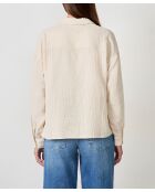 Conny shirt dat klaar is om te verven