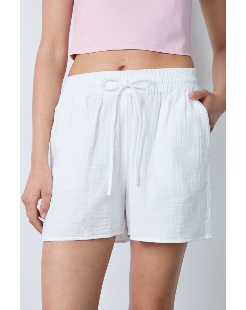 Weiße Shorts von Conny