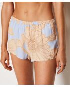 Magnolia-short met paarse achtergrondprint