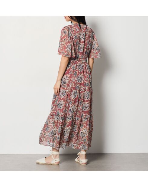 Isaac jurk met roze achtergrond