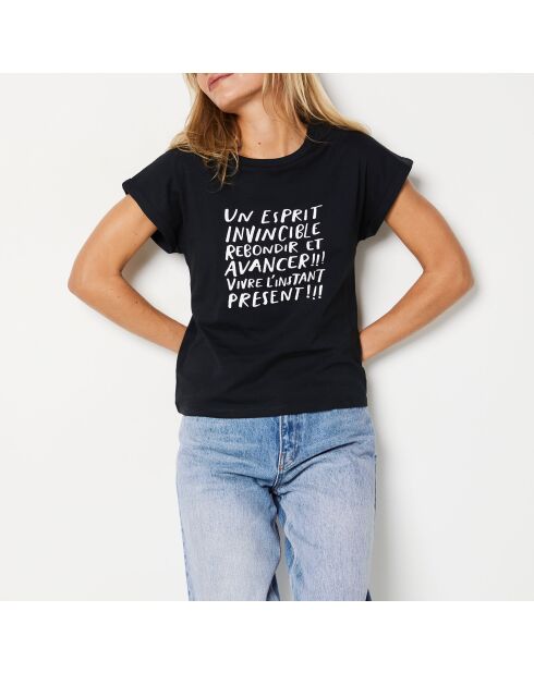 Invincible F zwart t-shirt