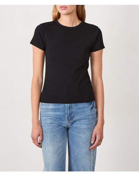 Zwart t-shirt van July