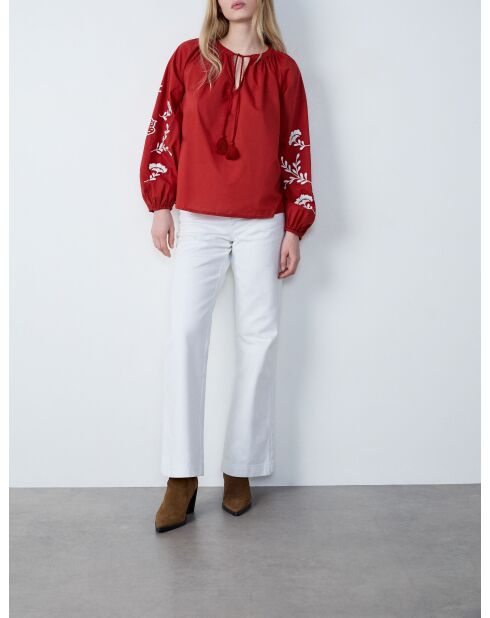Blusa Solene in terracotta ricamata