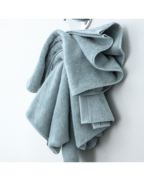 Essential Badetuch aus gekämmter Bio-Baumwolle, einfarbig, Islandblau - 60x100 cm