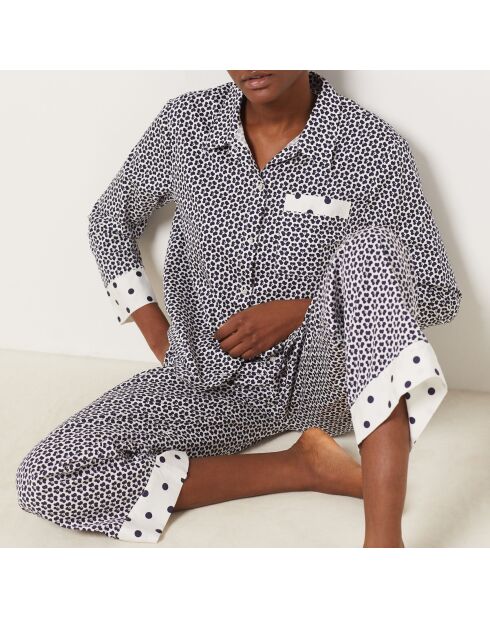 Florisches Perlenhemd