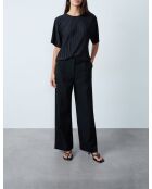 T-shirt nera Gilante