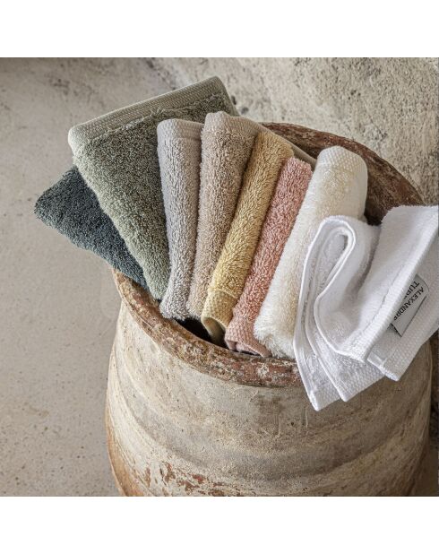 Unverzichtbares quadratisches, flaches, gelbes, pollengelbes, quadratisches Gesicht aus Bio-Baumwolle, 30 x 30 cm