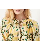 Abito giallo brillante con stampa San Valentino