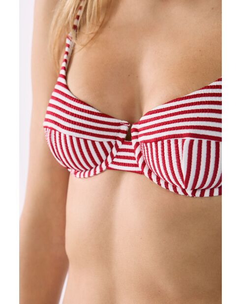 Celestes rode klassieke bh met beugel en zonder schelp