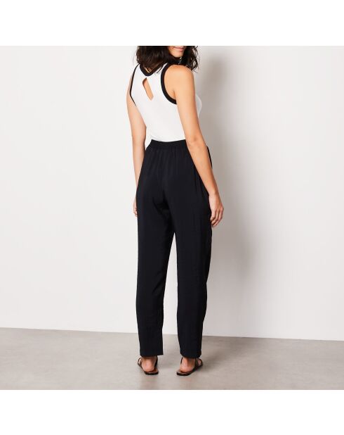 Een zwarte broek van Laguna