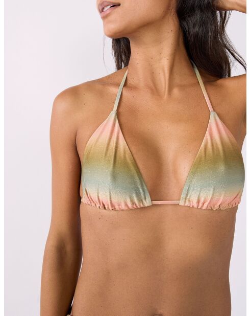 Geode triangel-bh zonder beugel en zonder schelp gedrukt op een groene achtergrond