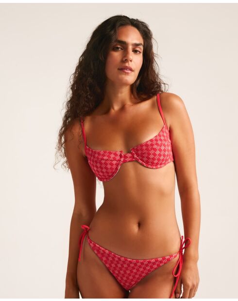 Top de bikini con balconet rojo cereza