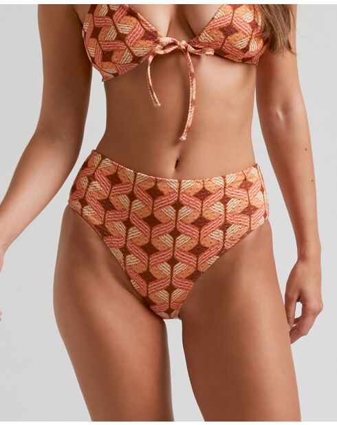 Sundance hoog slipje met bruine achtergrond