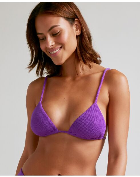Top de bikini con triángulo morado