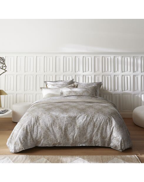 Nebelgrauer Kissenbezug mit Rocaille-Aufdruck aus Bio-Baumwollsatin