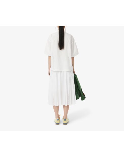 Weißer, asymmetrischer, mittellanger Faltenrock