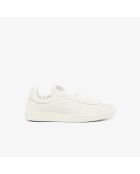 Cremefarbene Sneakers Baseshot aus Veloursleder