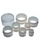 Juego de 7 cortadores de galletas de plástico de doble filo para galletas y pasteles, blancos, 10,2 x 10,2 x 3,5 cm